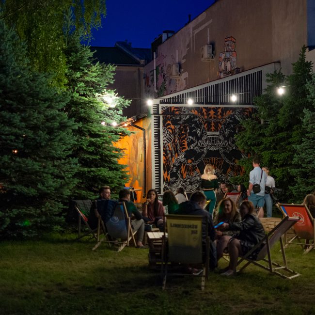 Klubokawiarnia Nowa Pracownia w Łowiczu Adam Bombrych